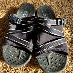 Women’s Sketchers Sandals size 9